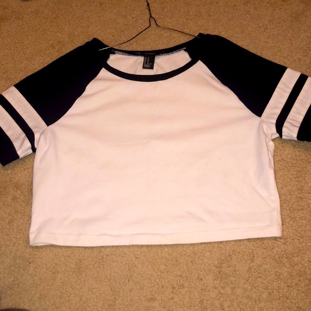 Forever 21 navy blue crop top